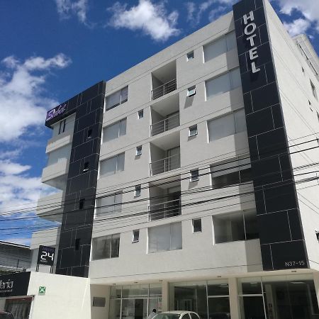 Hotel Sabet Quito Exteriör bild